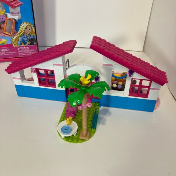 Mega Bloks Barbie Malibu House Building Set 2 Dolls 303 Pieces Near Complete - Picture 8 of 16